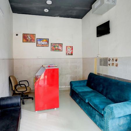 Hotel O Tilak Hotel 24 Sector 27 Near By Vinayak Hospital Gali No-6 Noida Kültér fotó